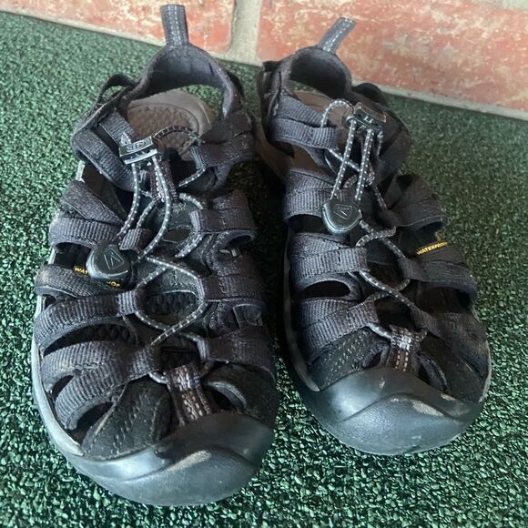 Keen Sandals size 6.5 - Picture 4 of 9